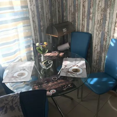 Домашняя, Уютная Квартира Apartment *